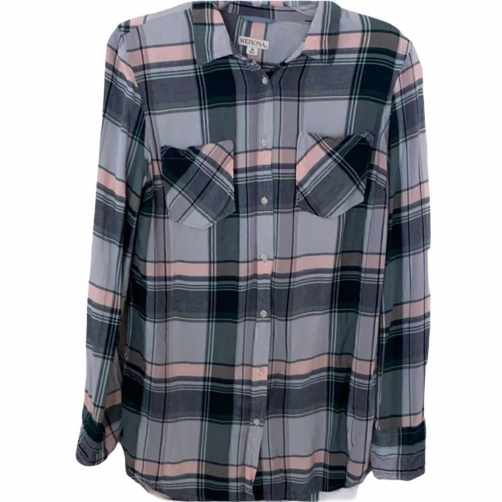 Merona Plaid buttoned down shirt